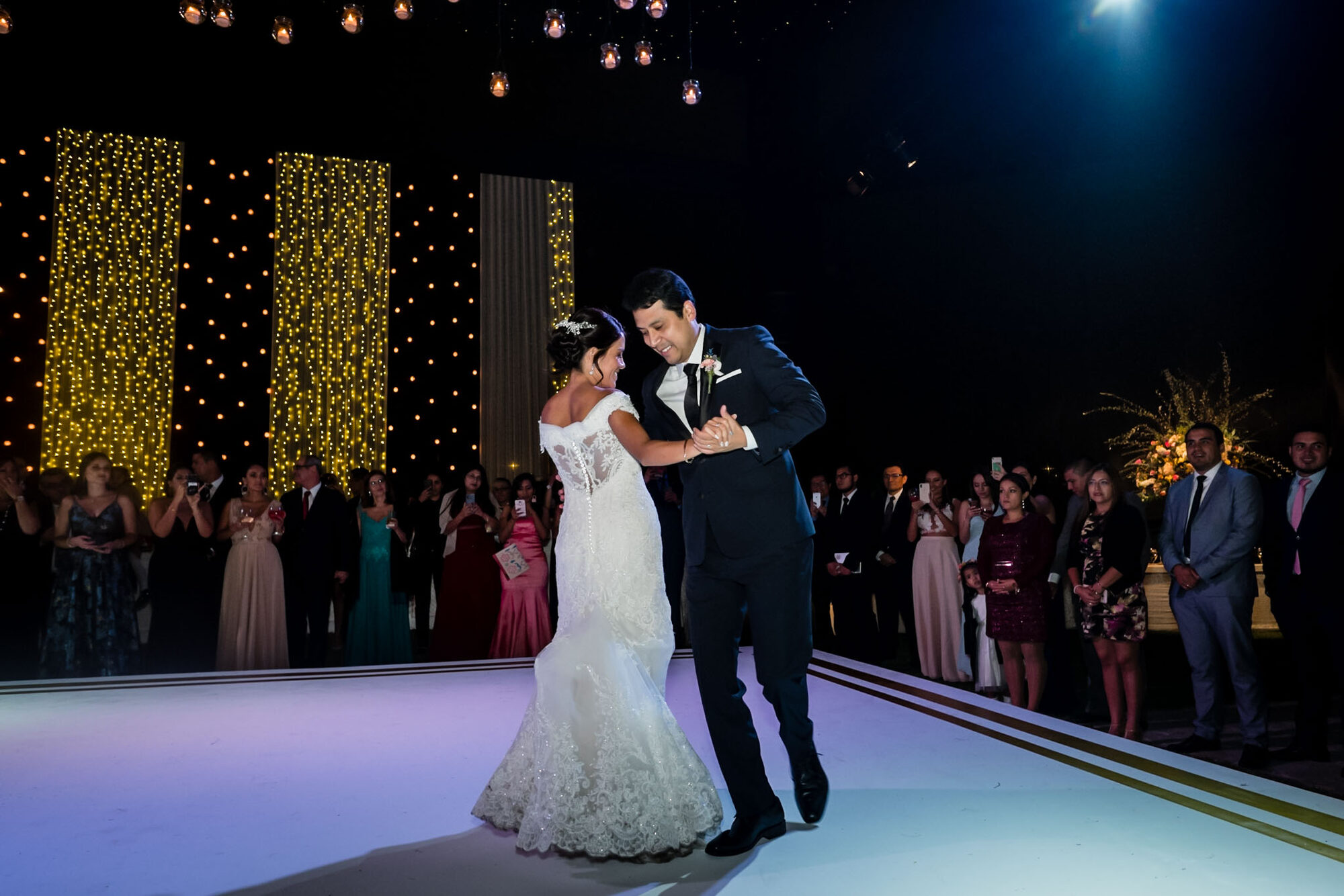 Mari y Chris — Lucia and Fer