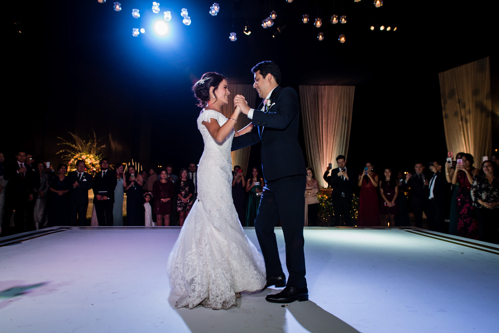 Mari y Chris — Lucia and Fer